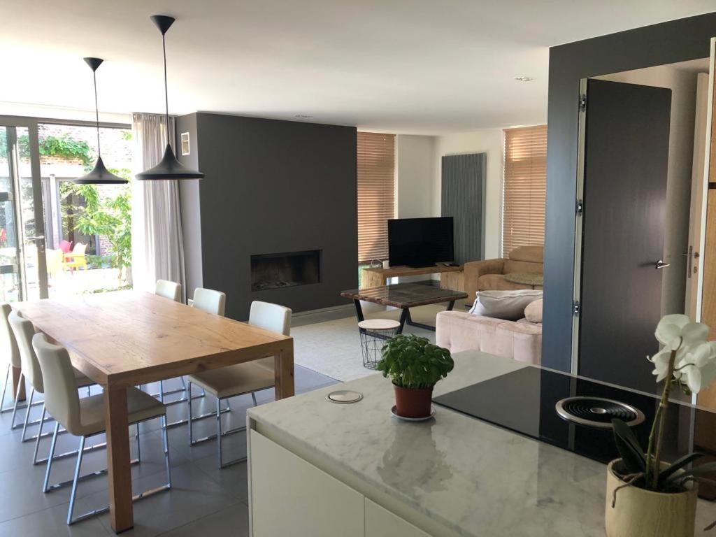 Landelijke Villa Met Zwembad En Gezellige Openhaard Zemst Luaran gambar