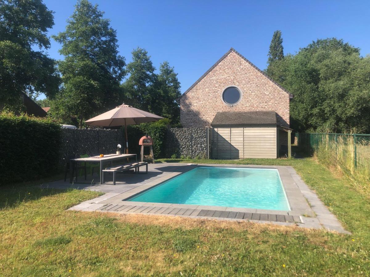 Landelijke Villa Met Zwembad En Gezellige Openhaard Zemst Luaran gambar
