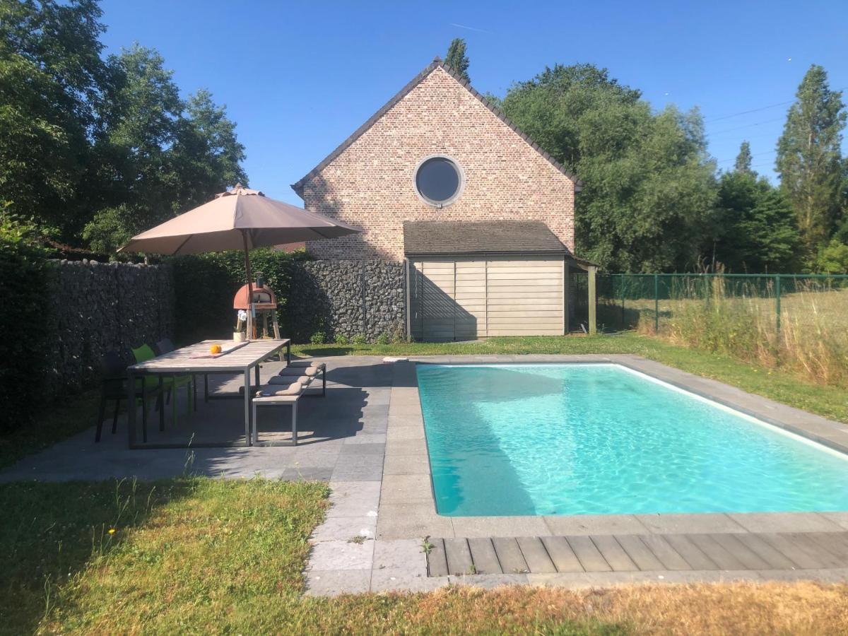 Landelijke Villa Met Zwembad En Gezellige Openhaard Zemst Luaran gambar