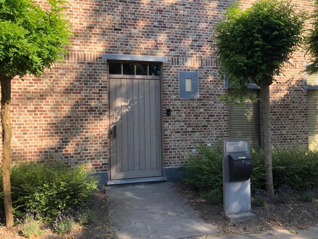 Landelijke Villa Met Zwembad En Gezellige Openhaard Zemst Luaran gambar