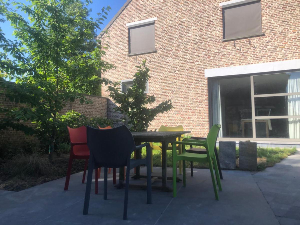 Landelijke Villa Met Zwembad En Gezellige Openhaard Zemst Luaran gambar